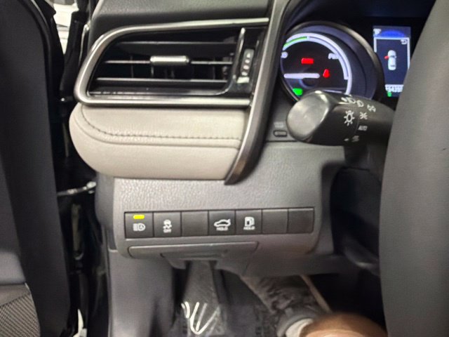 Used 2024 Toyota Camry SE FWD image 25