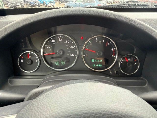 Used 2012 Jeep Liberty Limited AWD/4WD image 26