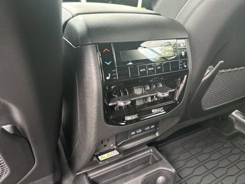 New 2026 Jeep Grand Cherokee L Limited AWD/4WD image 21