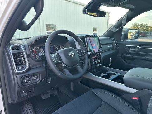 New 2026 RAM 1500 Big Horn AWD/4WD image 13