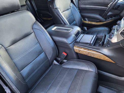 Used 2016 GMC Yukon Denali image 25