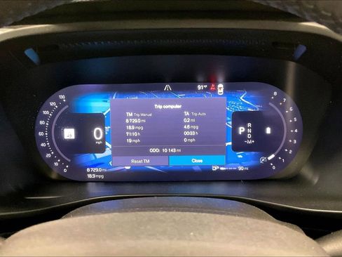 Certified 2023 Volvo XC40 B5 Plus w/ Climate Package AWD/4WD image 13