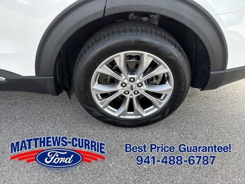 Certified 2022 Ford Explorer XLT w/ Equipment Group 202A RWD image 16
