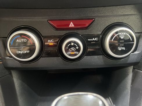 Used 2023 Subaru Crosstrek 2.0i Premium AWD/4WD image 18