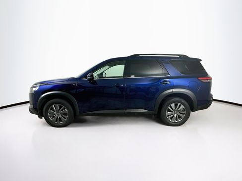 Used 2025 Nissan Pathfinder SV AWD/4WD image 4