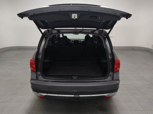 Used 2017 Honda Pilot Touring image 29