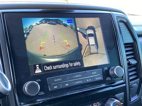 Used 2020 Nissan Titan PRO-4X w/ Pro-4x Convenience Package image 22