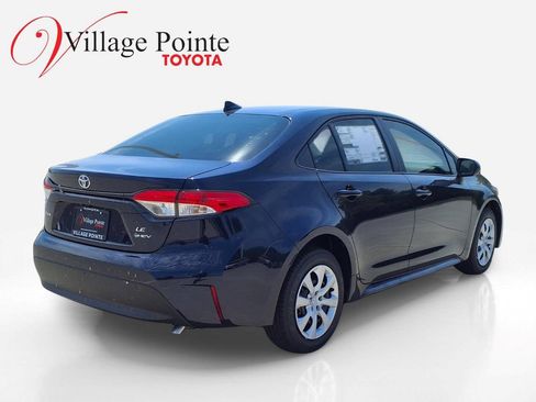 Used 2026 Toyota Corolla LE FWD image 5