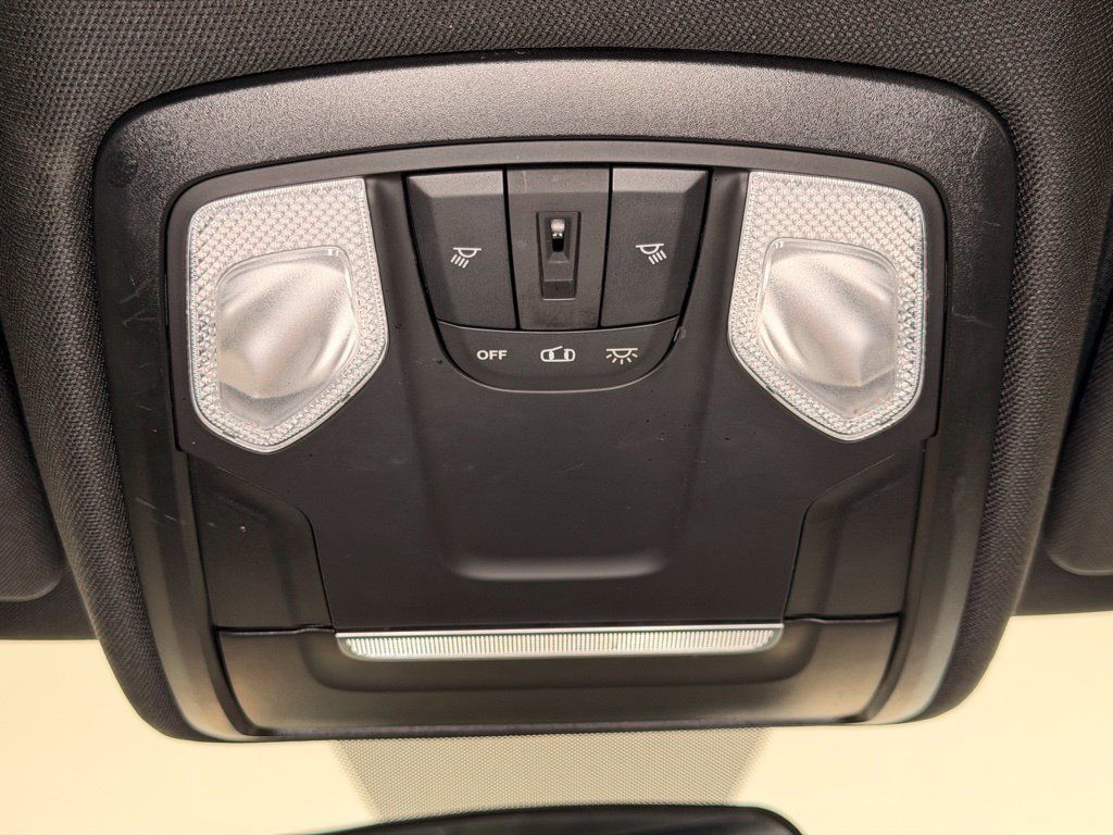 Used 2022 RAM 1500 Big Horn AWD/4WD image 12