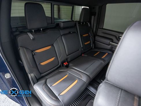 Used 2023 GMC Sierra 2500 AT4 w/ AT4 Preferred Package AWD/4WD image 41