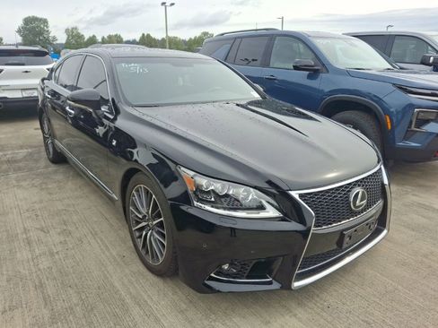 Used 2015 Lexus LS 460 AWD w/ F Sport Package image 2