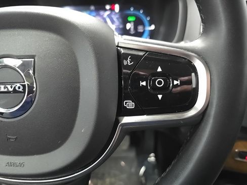 Used 2023 Volvo XC90 T8 Plus w/ Protection Package image 21