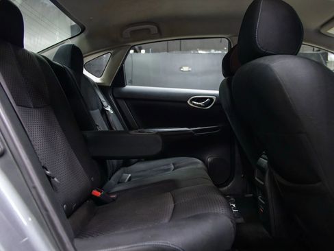 Used 2019 Nissan Sentra SR image 27