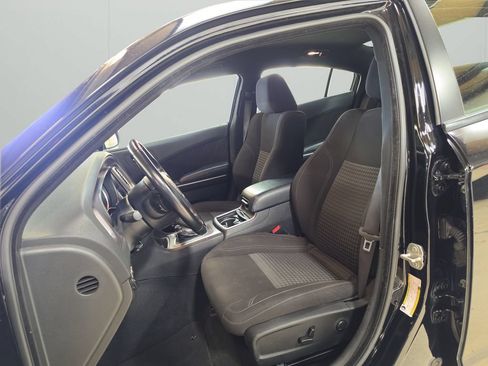Used 2023 Dodge Charger SXT RWD image 11