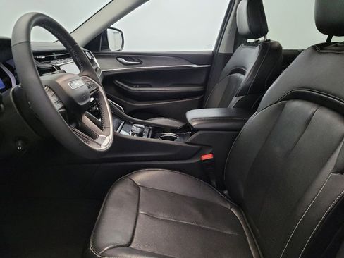 Used 2022 Jeep Grand Cherokee Limited 4xe w/ Luxury Tech Group II image 17