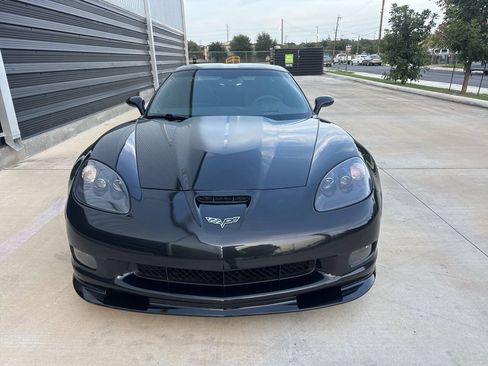 Used 2012 Chevrolet Corvette Z06 w/ 3LZ Preferred Equipment Group RWD image 10