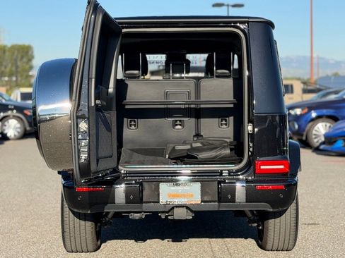 Used 2024 Mercedes-Benz G 550 image 12