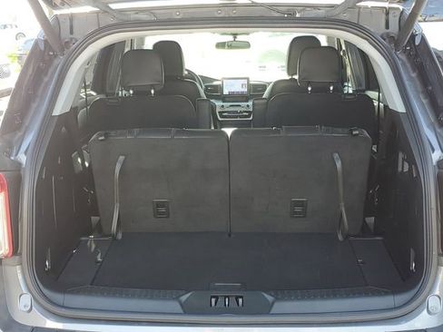 Certified 2023 Ford Explorer XLT w/ Equipment Group 202A AWD/4WD image 8