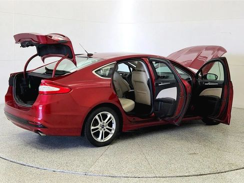 Used 2016 Ford Fusion Energi Titanium w/ Driver Assist Package FWD image 12