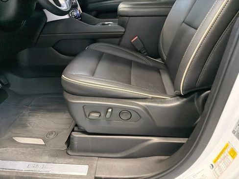 Used 2022 GMC Yukon SLT w/ SLT Premium Package AWD/4WD image 18
