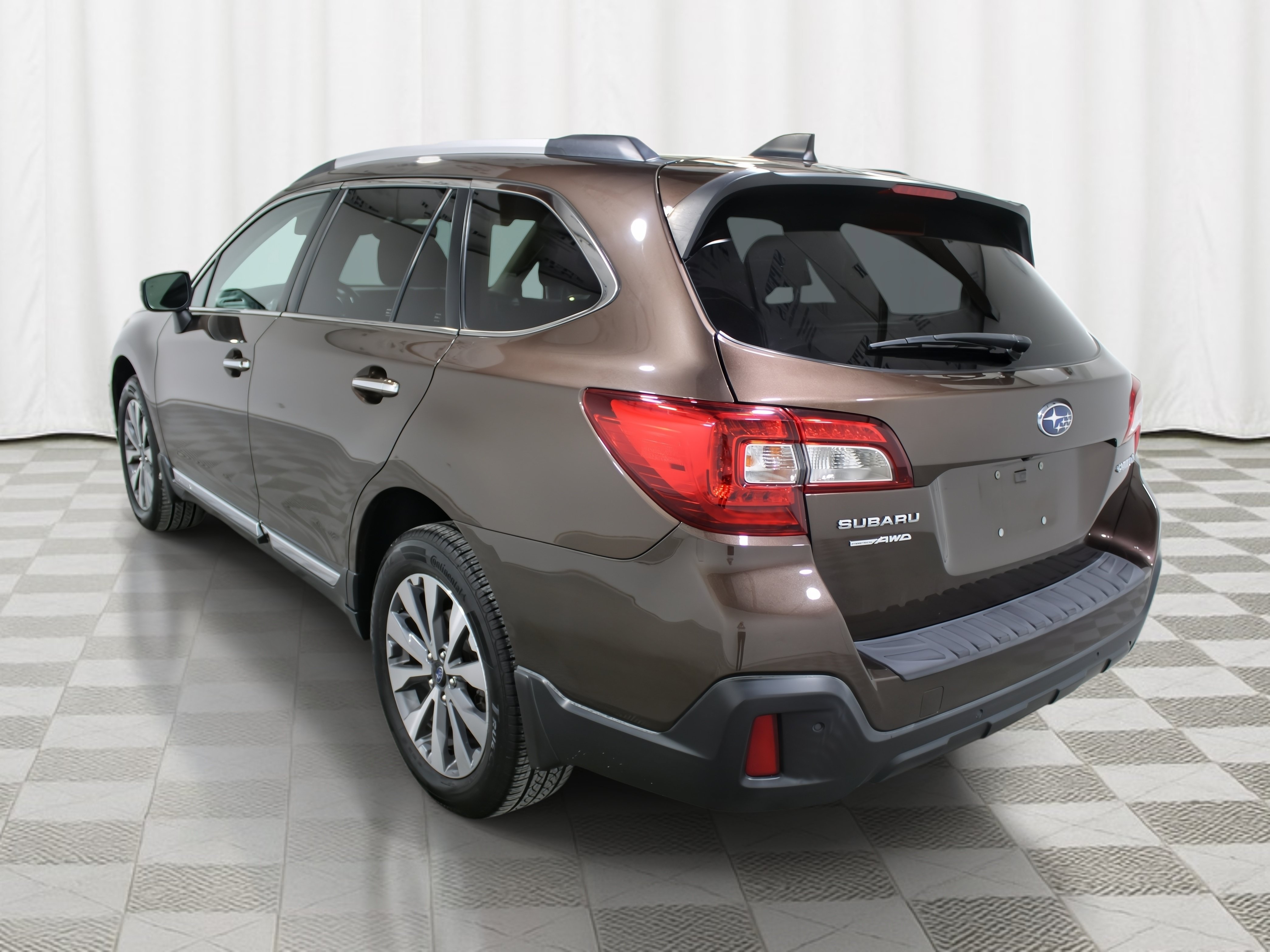Used 2019 Subaru Outback 2.5i Touring AWD/4WD image 5