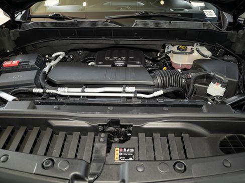 Used 2023 Chevrolet Silverado 1500 Custom image 14