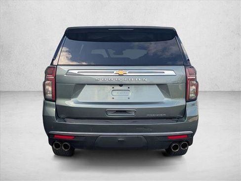 Used 2023 Chevrolet Suburban Premier image 6
