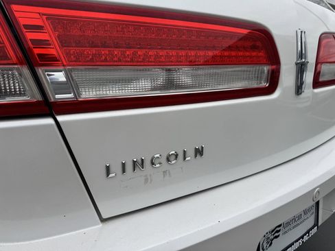 Used 2010 Lincoln MKZ FWD image 16