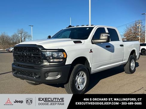 Used 2024 RAM 3500 Tradesman AWD/4WD image 5
