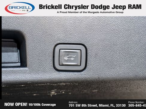 Used 2025 Buick Enclave Preferred FWD image 11