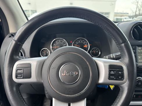 Used 2016 Jeep Compass High Altitude image 19