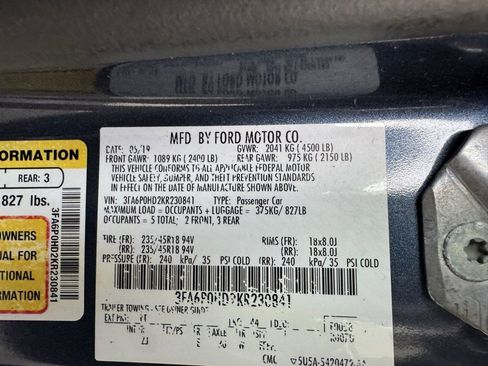 Certified 2019 Ford Fusion SE w/ Equipment Group 151A image 18