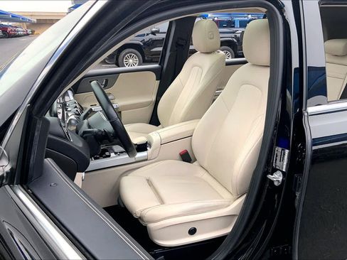 Used 2021 Mercedes-Benz GLB 250 GLB 250 image 8