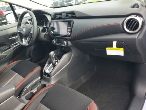 New 2025 Nissan Versa SR w/ Trunk Package image 11