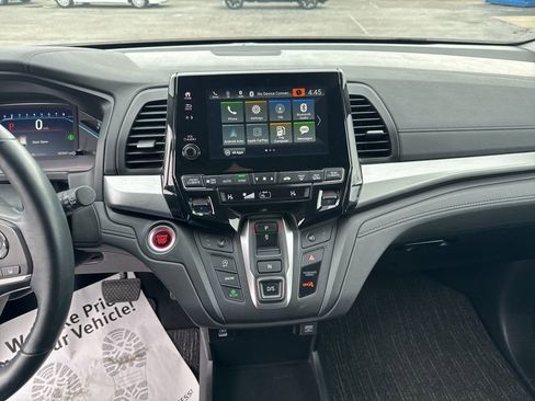 Certified 2024 Honda Odyssey EX-L image 19