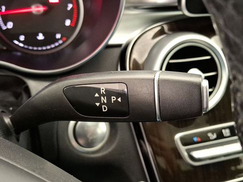 Used 2018 Mercedes-Benz C 300 4MATIC Sedan image 12