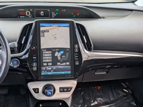 Used 2017 Toyota Prius Prime Premium w/ Carpet Mat Package FWD image 13