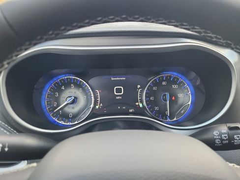 New 2026 Chrysler Pacifica Select w/ S Appearance Package image 11