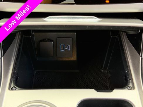Used 2020 Ford Explorer XLT AWD/4WD image 24