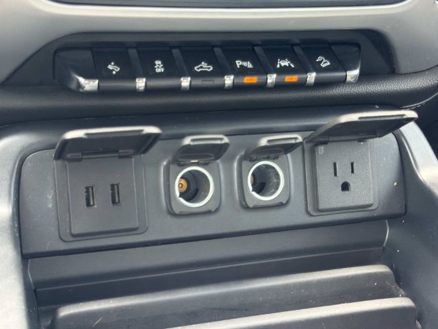 Used 2018 GMC Sierra 1500 SLT AWD/4WD image 29