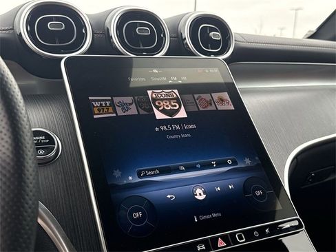 Used 2024 Mercedes-Benz GLC 300 4MATIC image 16