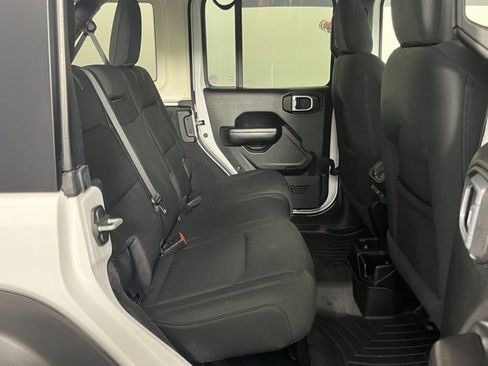 Used 2020 Jeep Wrangler Unlimited Sport S image 28