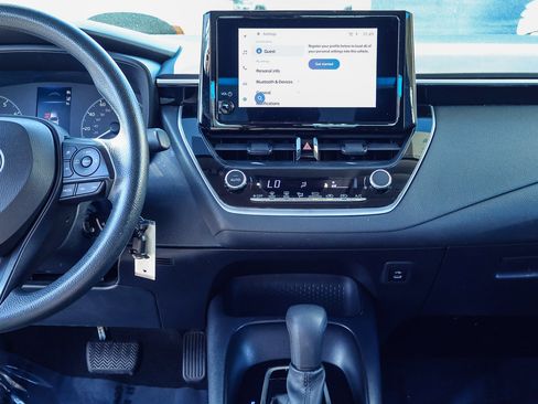 Used 2023 Toyota Corolla LE image 8