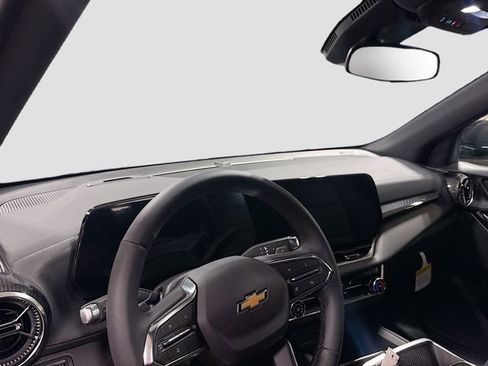 New 2026 Chevrolet Equinox LT FWD image 12