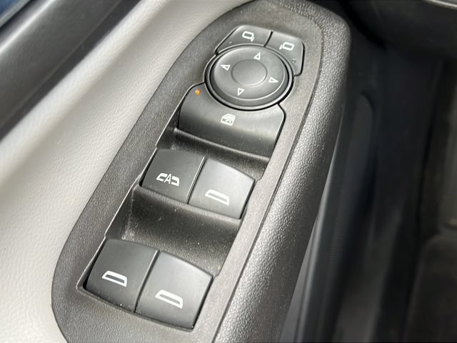 Used 2022 Chevrolet Equinox LS w/ LS Convenience Package AWD/4WD image 19