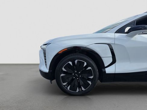 Certified 2024 Chevrolet Blazer EV RS AWD/4WD image 12