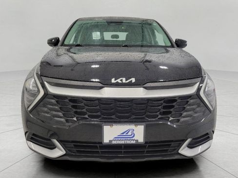 Used 2025 Kia Sportage LX AWD/4WD image 14