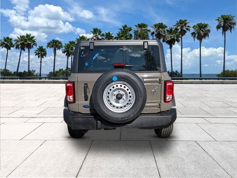 New 2025 Ford Bronco image 8