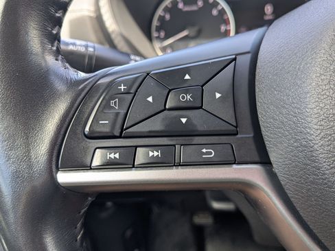 Used 2021 Nissan Sentra SV FWD image 19