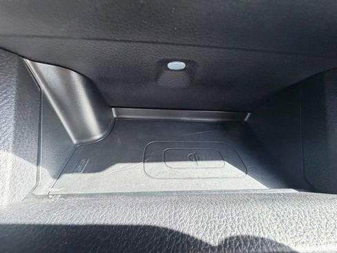 Used 2022 Toyota Tacoma TRD Off-Road w/ Technology Package image 18